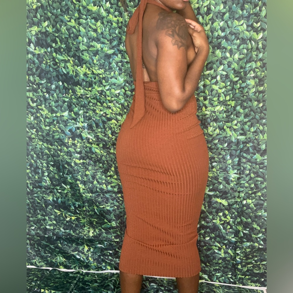 Brown fitted Backless Dress - Fashion Nova
